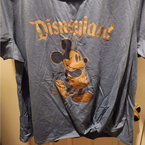 Disney Tops - Disneyland shirt